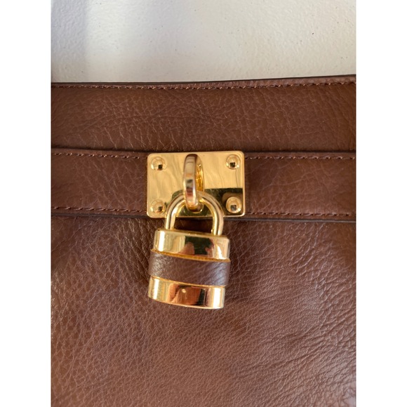 Charming Charlie Brown Faux Leather Satchel Bag Lock Detail Shoulder Tote - Picture 4 of 6